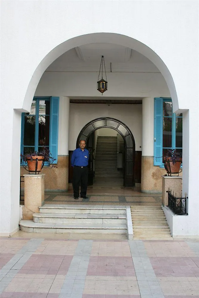 ***  Hotel Saint Georges Tunis Tunisie